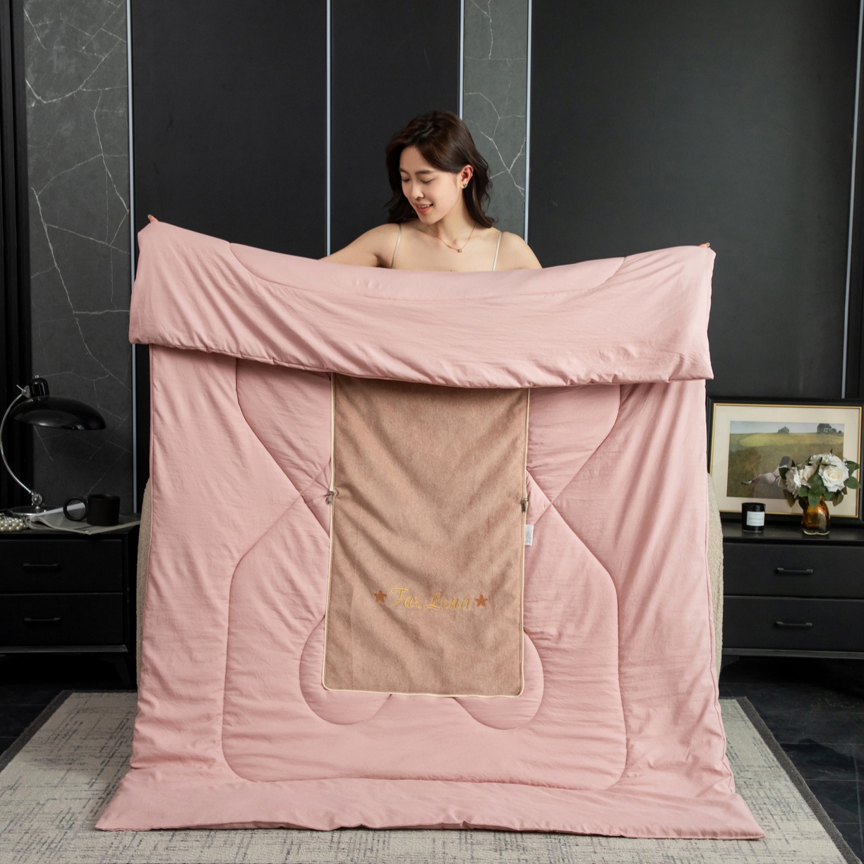 91家纺网 家纺一手货源 找家纺 雷娜家居 2026新款刺绣抱枕被简尚系列 简尚-粉黛