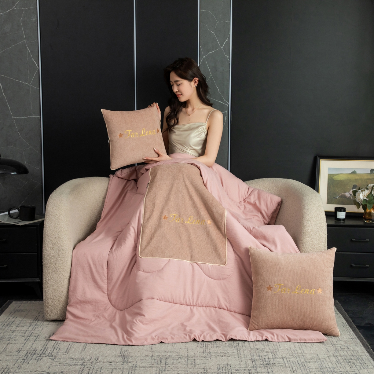 91家纺网 家纺一手货源 找家纺 雷娜家居 2026新款刺绣抱枕被简尚系列 简尚-粉黛