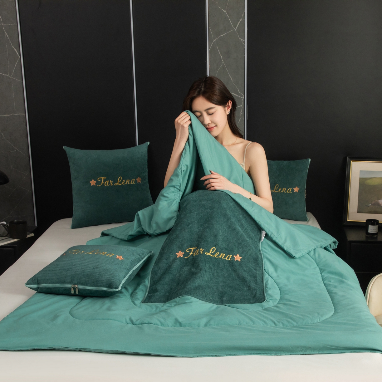 91家纺网 家纺一手货源 找家纺 雷娜家居 2026新款刺绣抱枕被简尚系列 简尚-松石绿