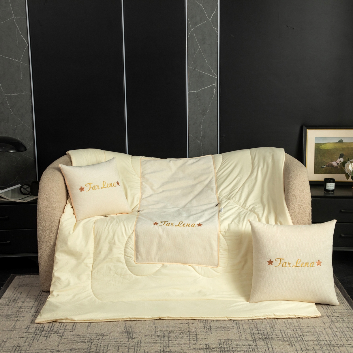 91家纺网 家纺一手货源 找家纺 雷娜家居 2026新款刺绣抱枕被简尚系列 简尚-白月光