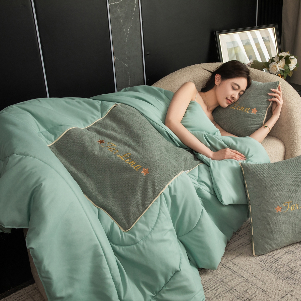 91家纺网 家纺一手货源 找家纺 雷娜家居 2026新款刺绣抱枕被简尚系列 简尚-琥珀