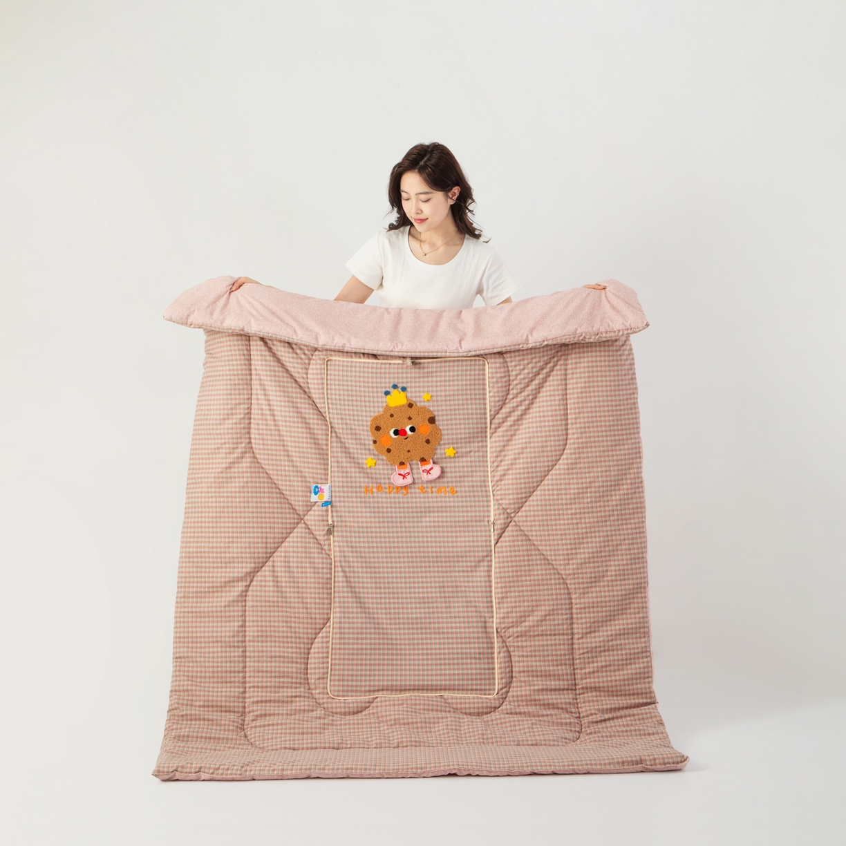 91家纺网 家纺一手货源 找家纺 （总）雷娜家居 2026新款升级款皇冠饼干抱枕被