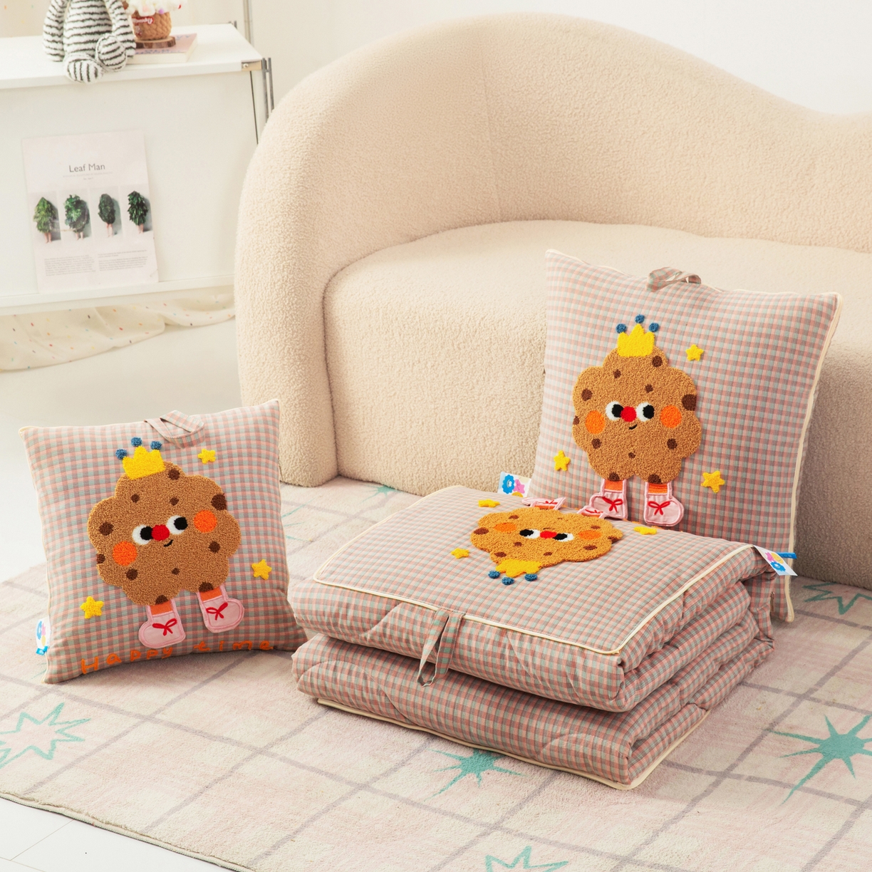 91家纺网 家纺一手货源 找家纺 雷娜家居 2026新款升级款皇冠饼干抱枕被 皇冠饼干粉