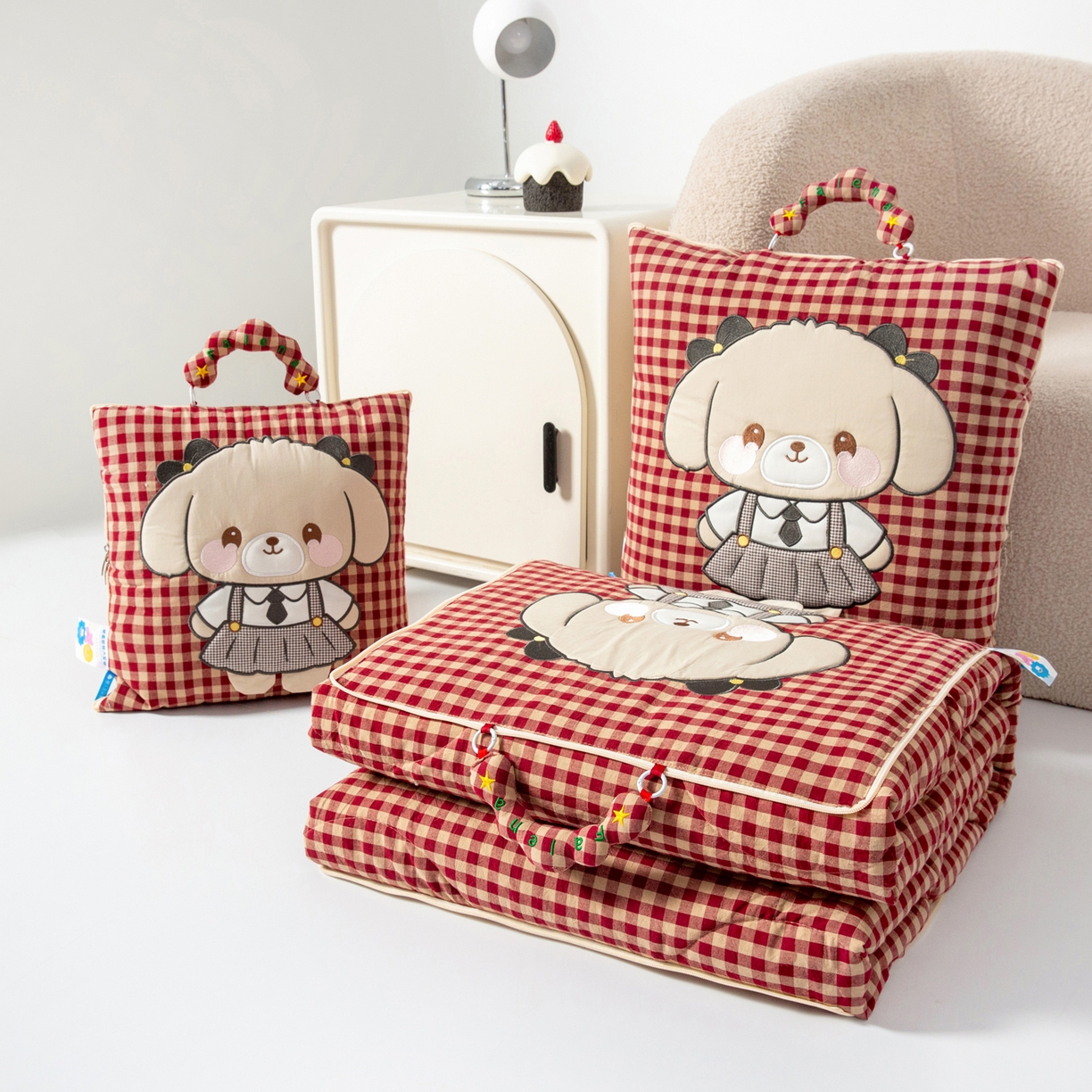 91家纺网 家纺一手货源 找家纺 （总）雷娜家居 2026新款全棉纯棉色织羞羞狗抱枕被