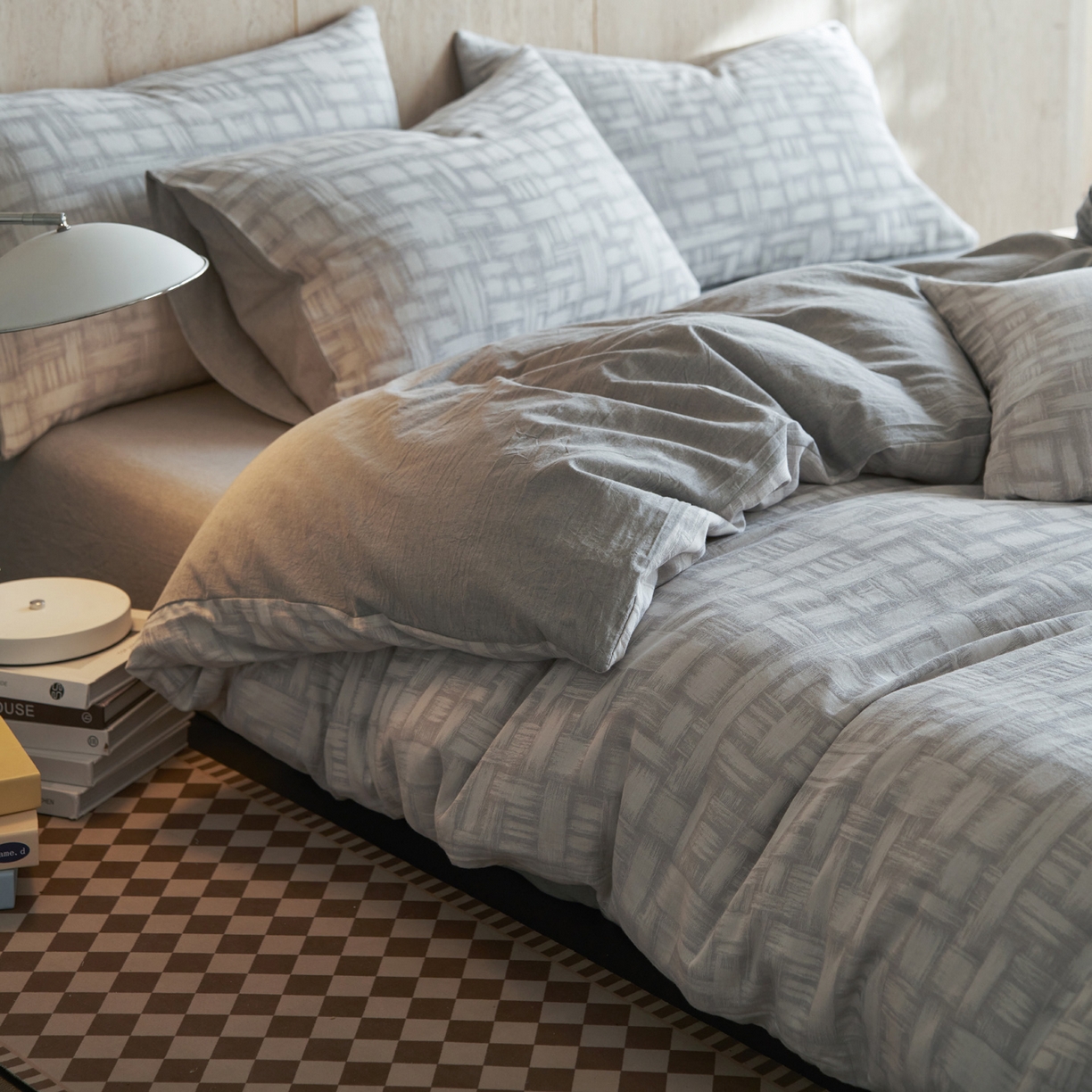 91家纺网 家纺一手货源 找家纺 如一 2026春夏新款色织提花全棉纯棉水洗棉四件套 浮光-灰