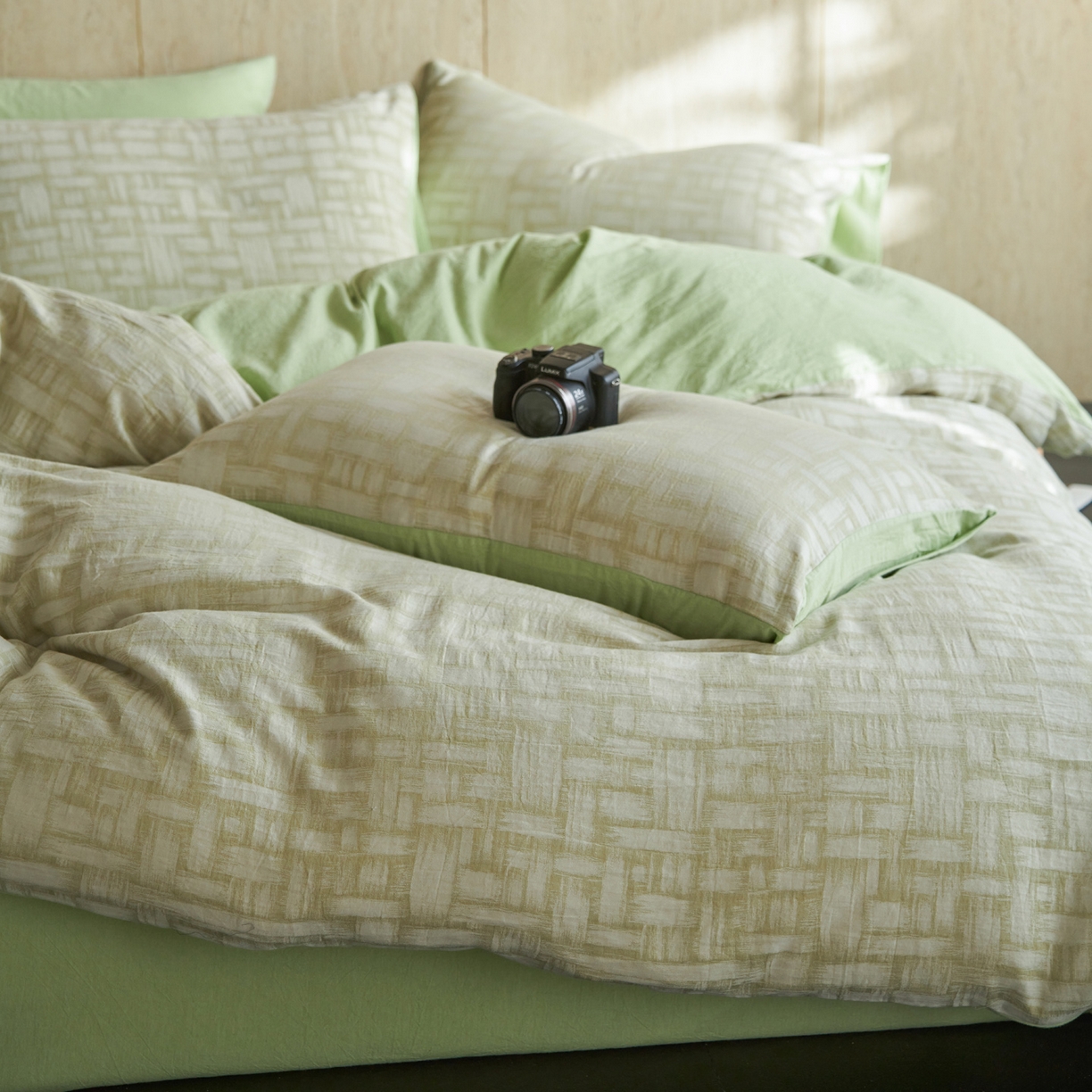 91家纺网 家纺一手货源 找家纺 如一 2026春夏新款色织提花全棉纯棉水洗棉四件套 浮光-绿