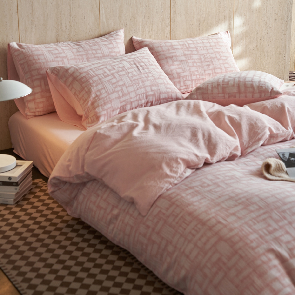 91家纺网 家纺一手货源 找家纺 如一 2026春夏新款色织提花全棉纯棉水洗棉四件套 浮光-粉