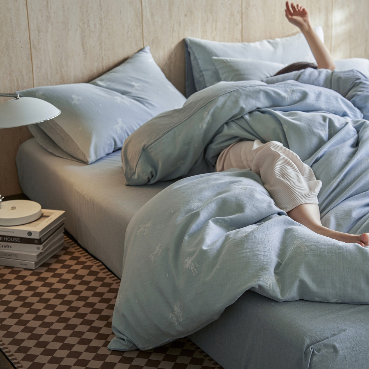 91家纺网 家纺一手货源 找家纺 如一 2026春夏新款色织提花全棉纯棉水洗棉四件套 骏影-蓝