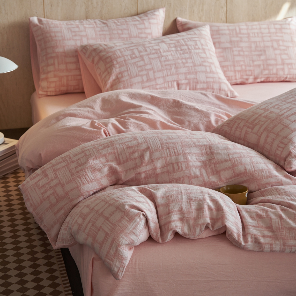 91家纺网 家纺一手货源 找家纺 如一 2026春夏新款色织提花全棉纯棉水洗棉四件套 浮光-粉