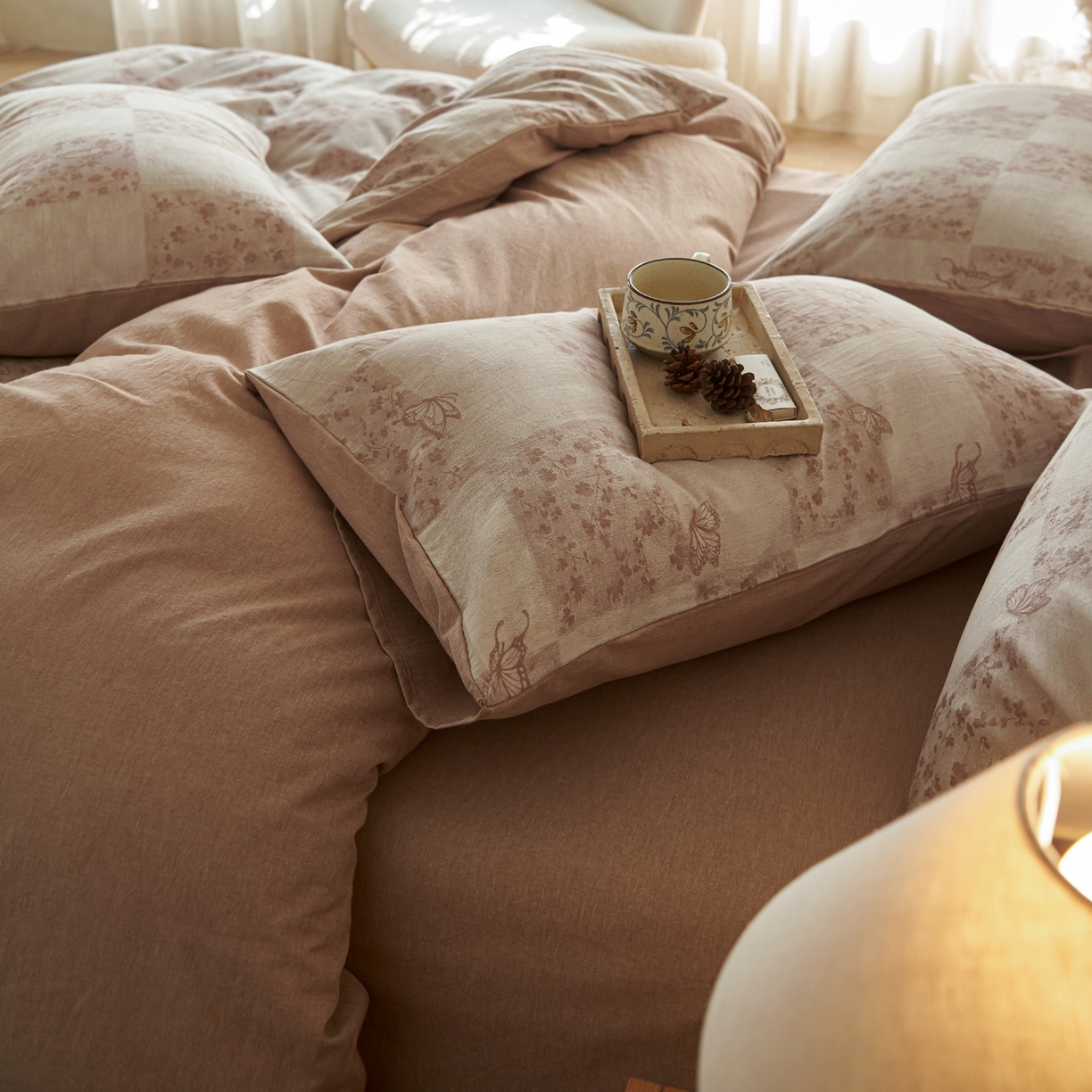 91家纺网 家纺一手货源 找家纺 如一 2026春夏新款色织提花全棉纯棉水洗棉四件套 蝶漫-咖