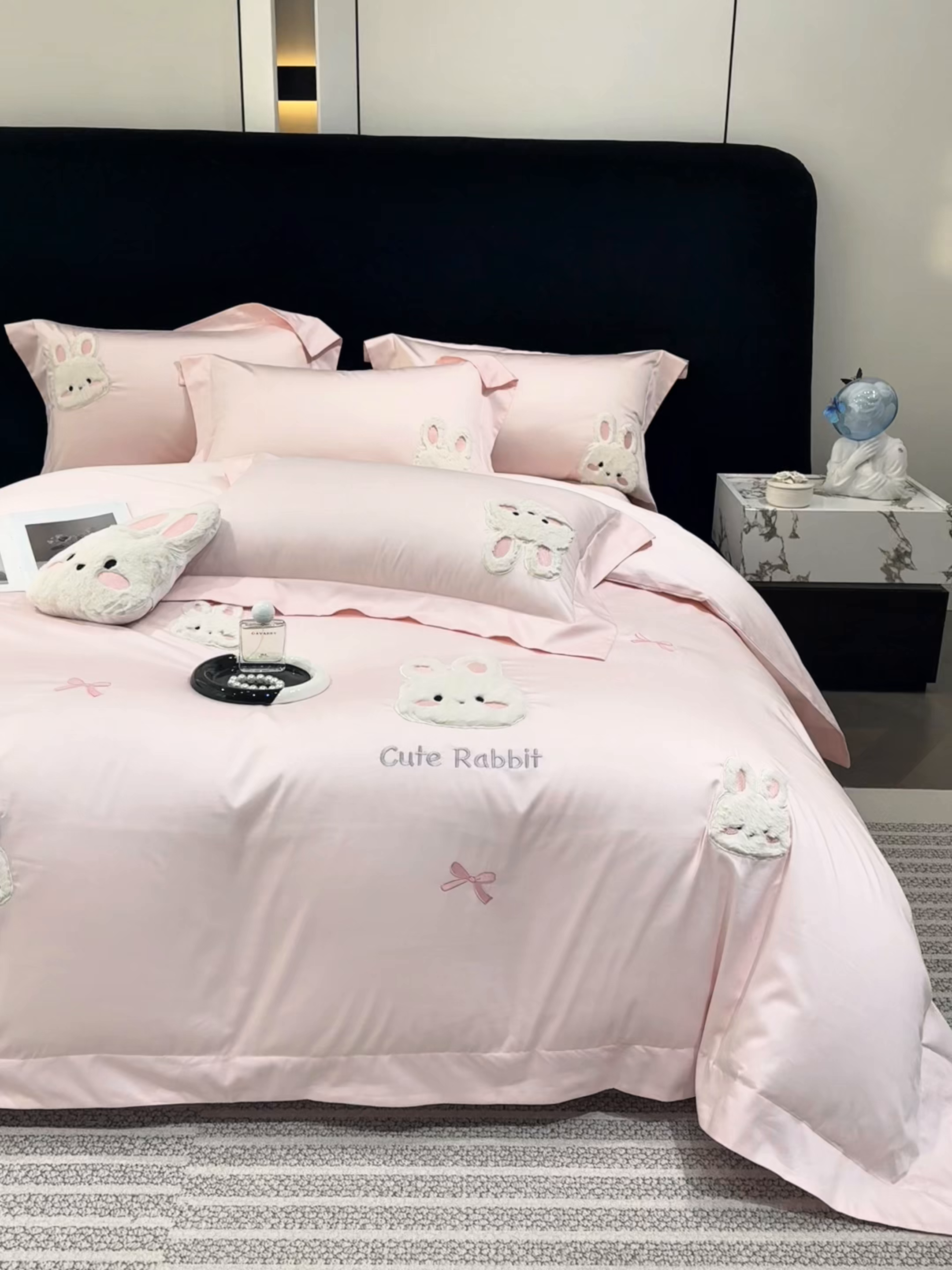 91家纺网 家纺一手货源 找家纺 星蕴家纺 2026新款卡通长绒棉纯棉绣花四件套-甜心小兔 甜心小兔-温柔粉