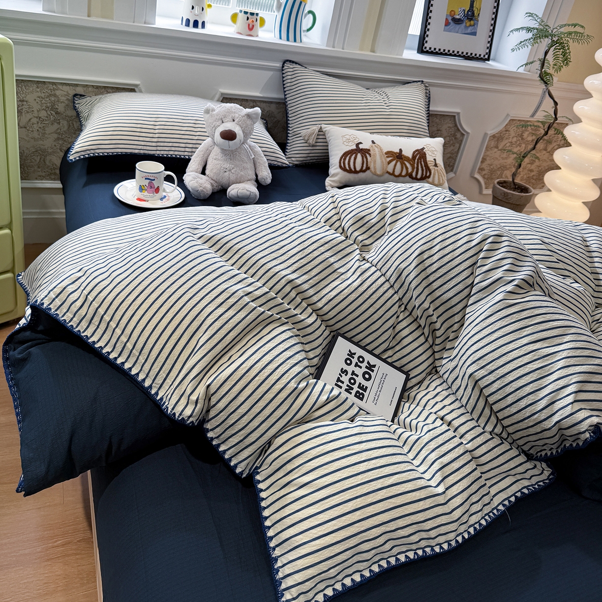 91家纺网 家纺一手货源 找家纺 水墨江南 2026新款条格系列贝壳边三角针四件套 海岸蓝