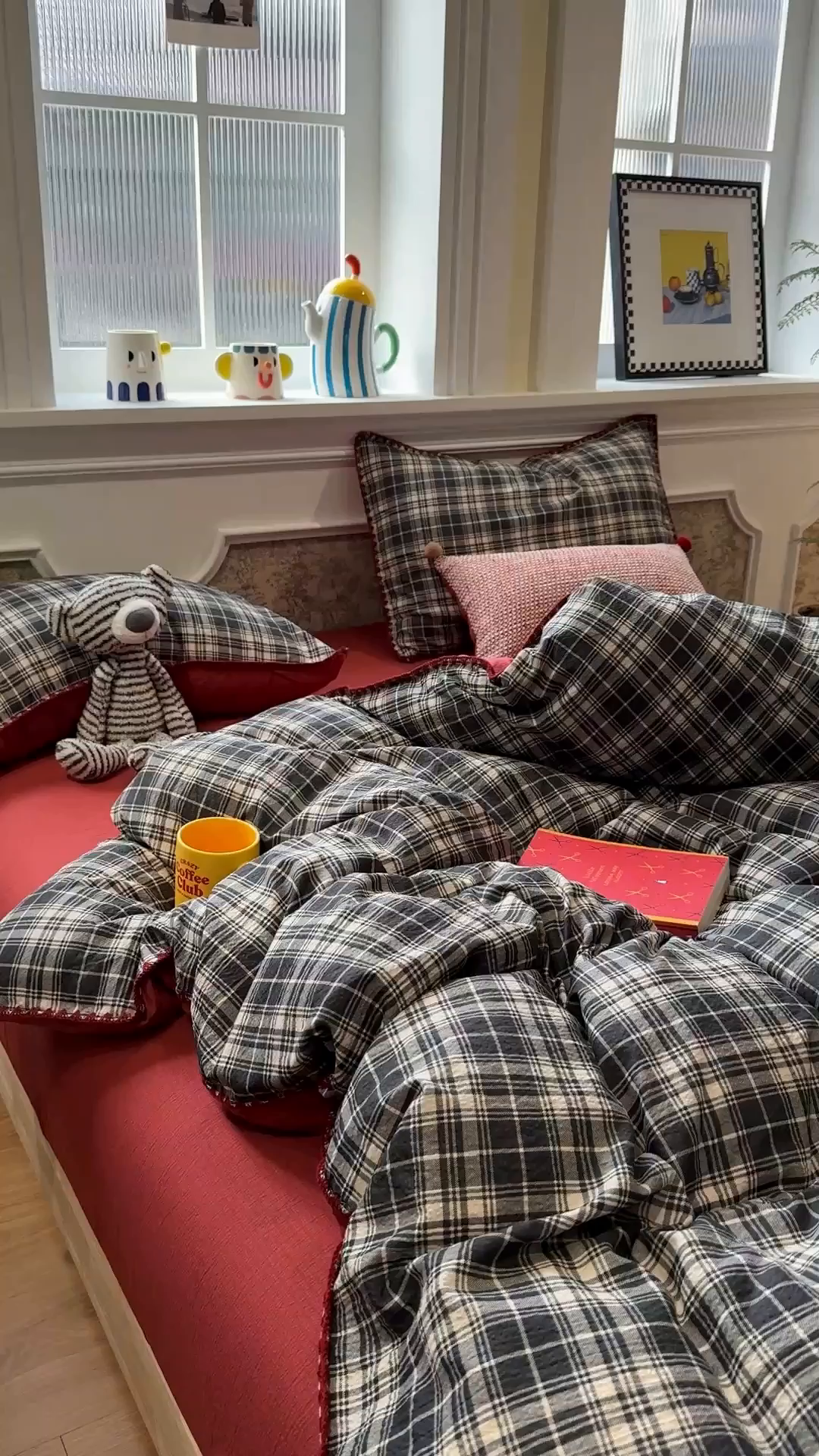 91家纺网 家纺一手货源 找家纺 水墨江南 2026新款条格系列贝壳边三角针四件套 布朗尼咖