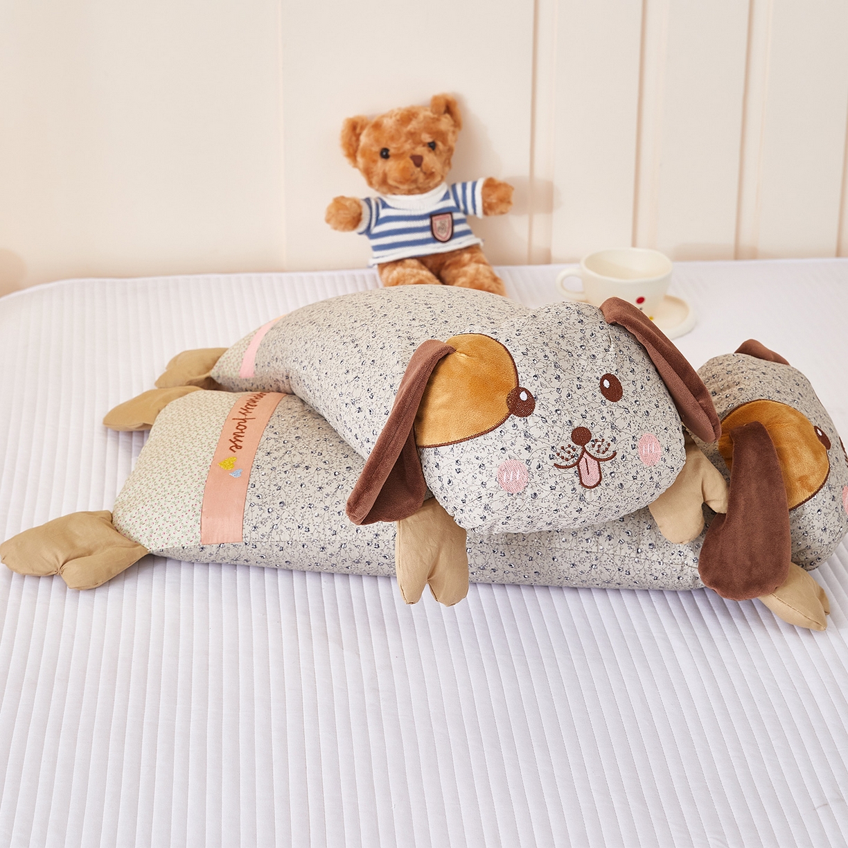 91家纺网 家纺一手货源 找家纺 梦叶草 2026新款全棉萌趣趴睡狗荞麦枕枕头枕芯 趴睡狗-灰色