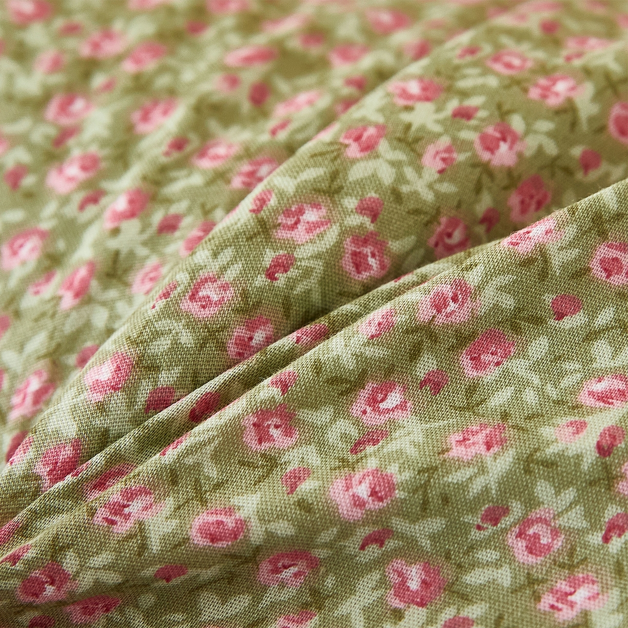 91家纺网 家纺一手货源 找家纺 梦叶草 2026新款全棉萌趣趴睡狗荞麦枕枕头枕芯 趴睡狗-绿色