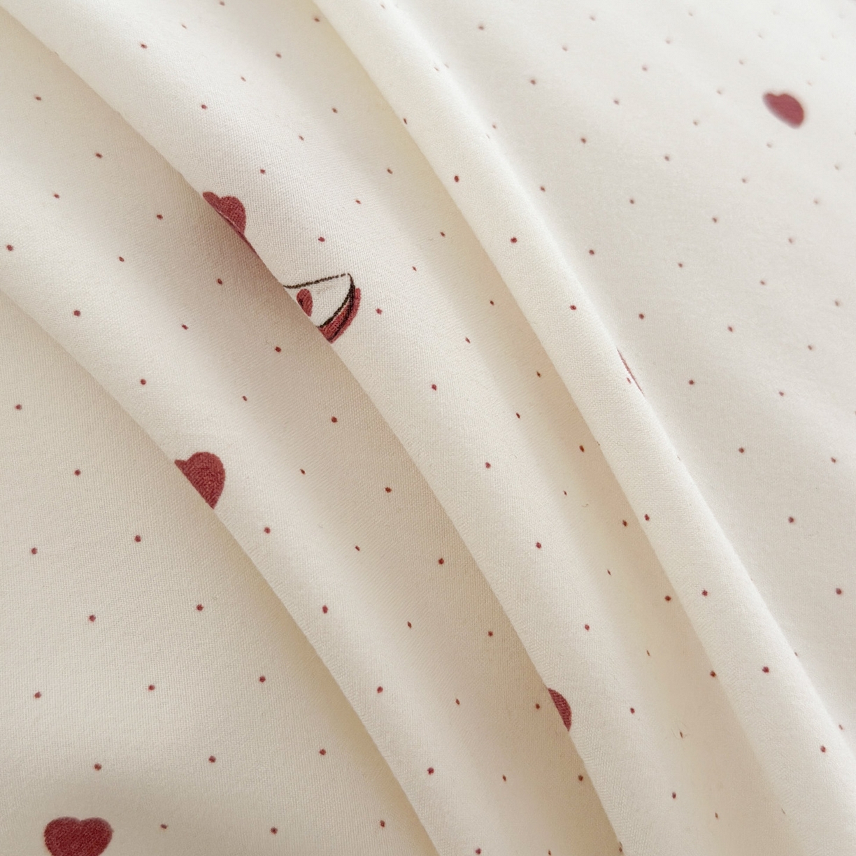 91家纺网 家纺一手货源 找家纺 莱米家纺 2026春夏新款亲肤花边全棉床盖四件套 苹果小熊