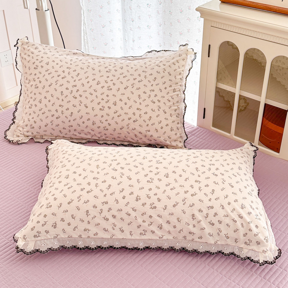 91家纺网 家纺一手货源 找家纺 莱米家纺 2026春夏新款亲肤花边全棉床盖四件套 紫韵