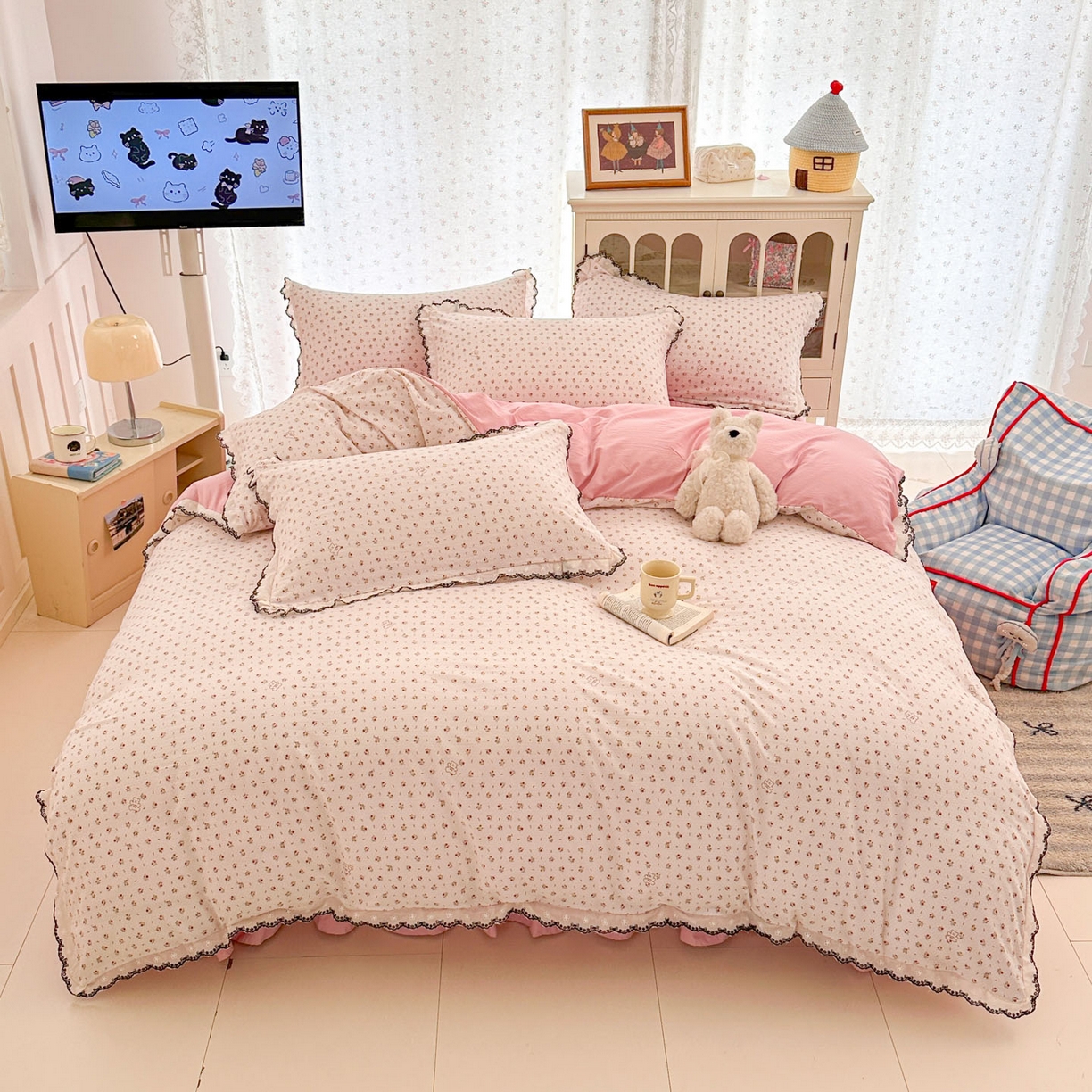91家纺网 家纺一手货源 找家纺 莱米家纺 2026春夏新款亲肤花边全棉床盖四件套 温柔蜜语-粉