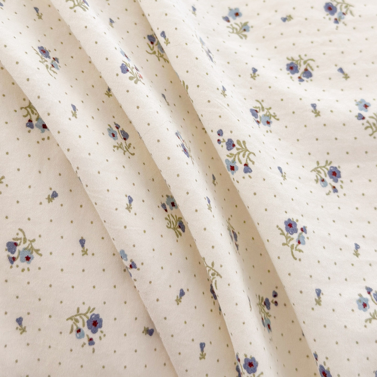 91家纺网 家纺一手货源 找家纺 莱米家纺 2026春夏新款亲肤花边全棉床盖四件套 温柔蜜语-蓝