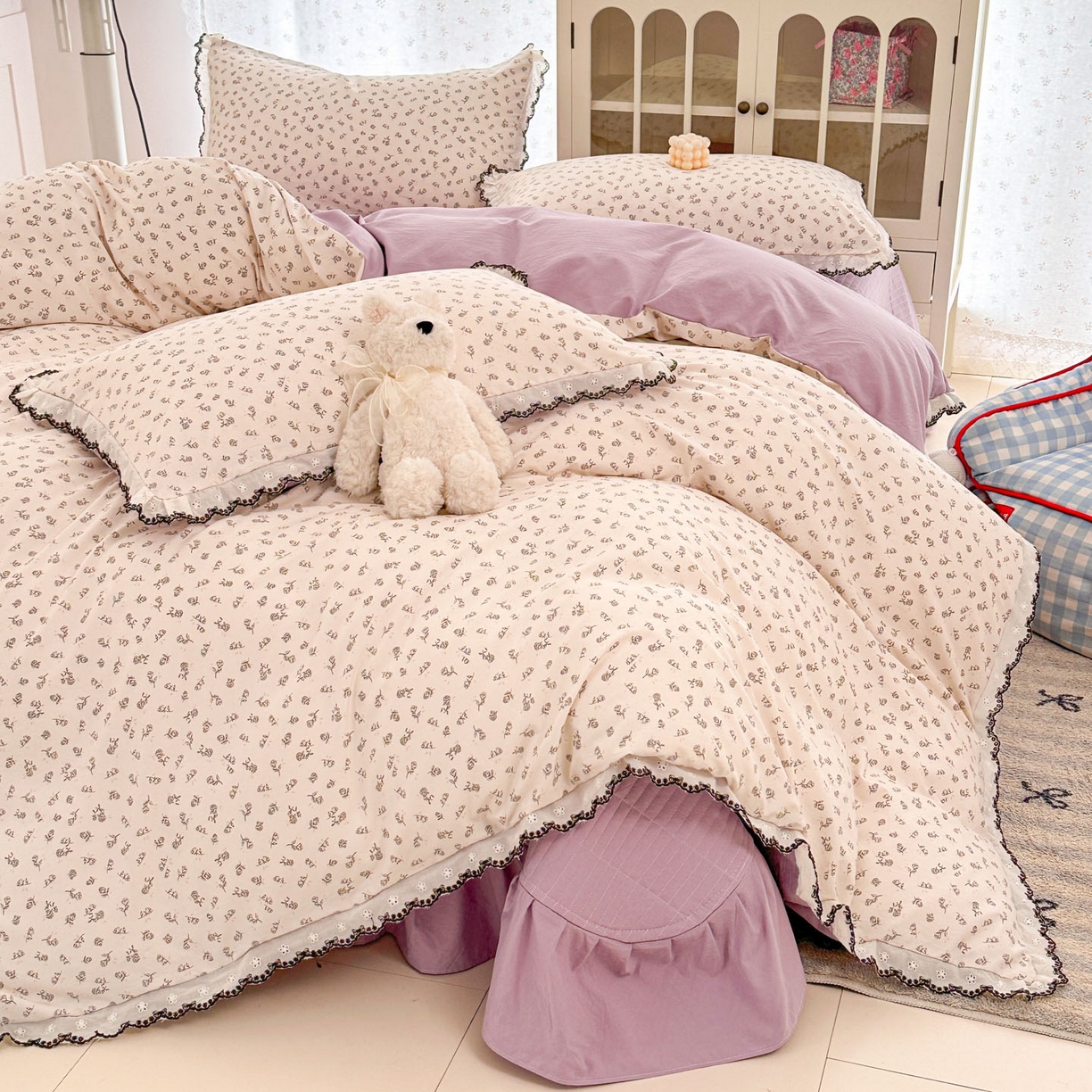 91家纺网 家纺一手货源 找家纺 莱米家纺 2026春夏新款亲肤花边全棉床盖四件套 紫韵