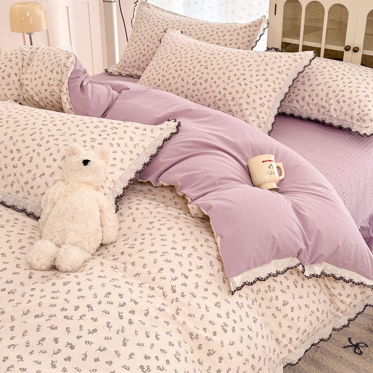 91家纺网 家纺一手货源 找家纺 莱米家纺 2026春夏新款亲肤花边全棉床盖四件套 紫韵