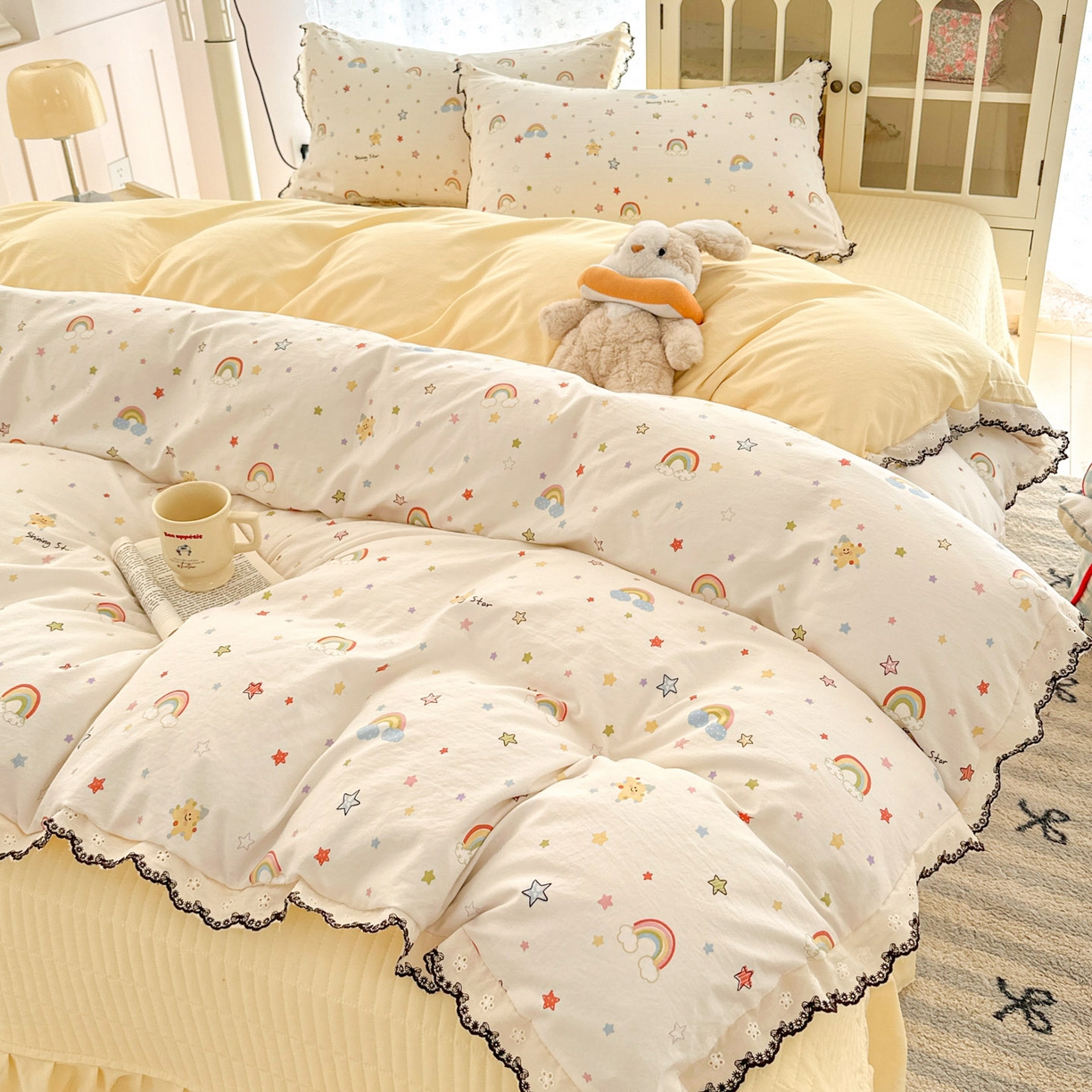 91家纺网 家纺一手货源 找家纺 莱米家纺 2026春夏新款亲肤花边全棉床盖四件套 小彩虹