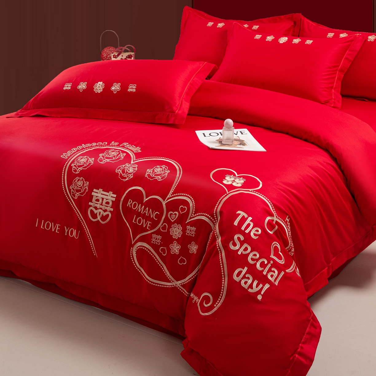 91家纺网 家纺一手货源 找家纺 银石 2025新款长绒棉婚庆绣花四件套 浪漫爱情