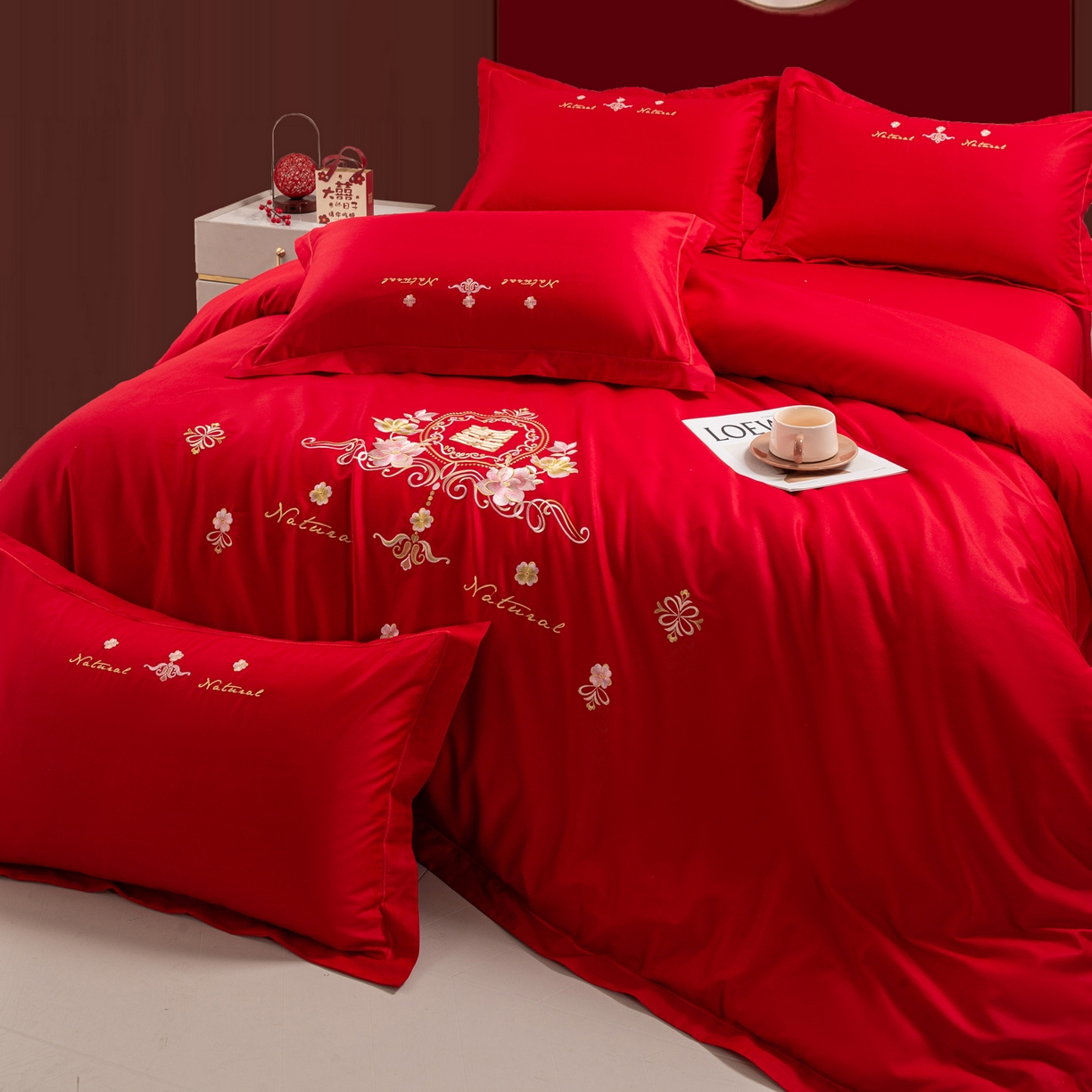 91家纺网 家纺一手货源 找家纺 银石 2025新款长绒棉婚庆绣花四件套 花团锦簇