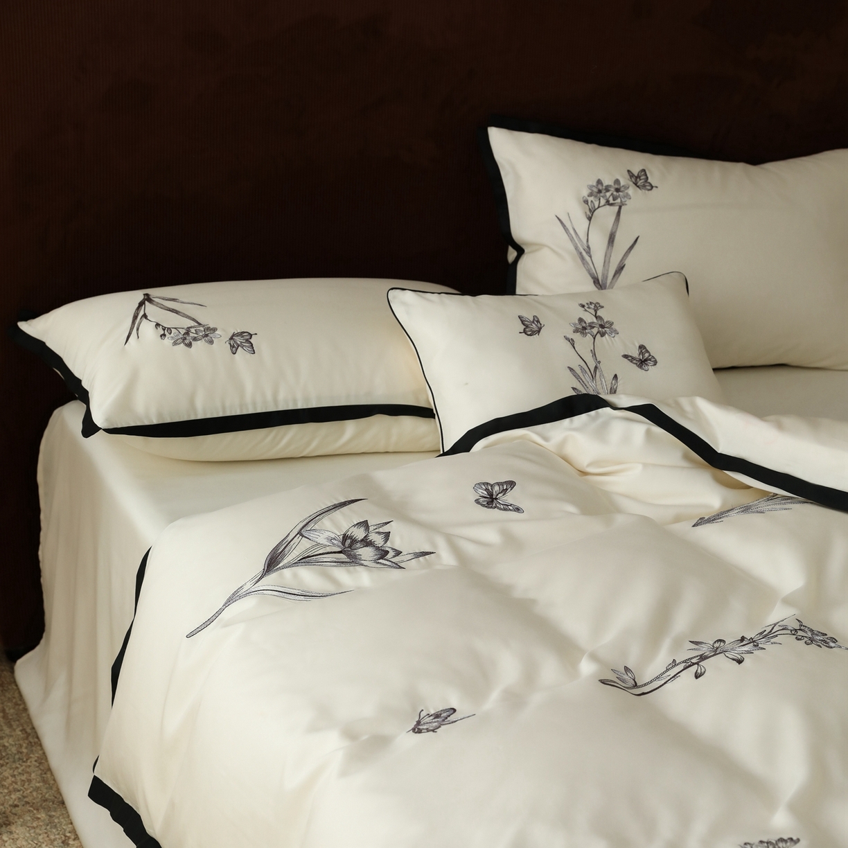 91家纺网 家纺一手货源 找家纺 （总）初拾 2026新款60支兰精天丝“东方美学”刺绣四件套-拾花集