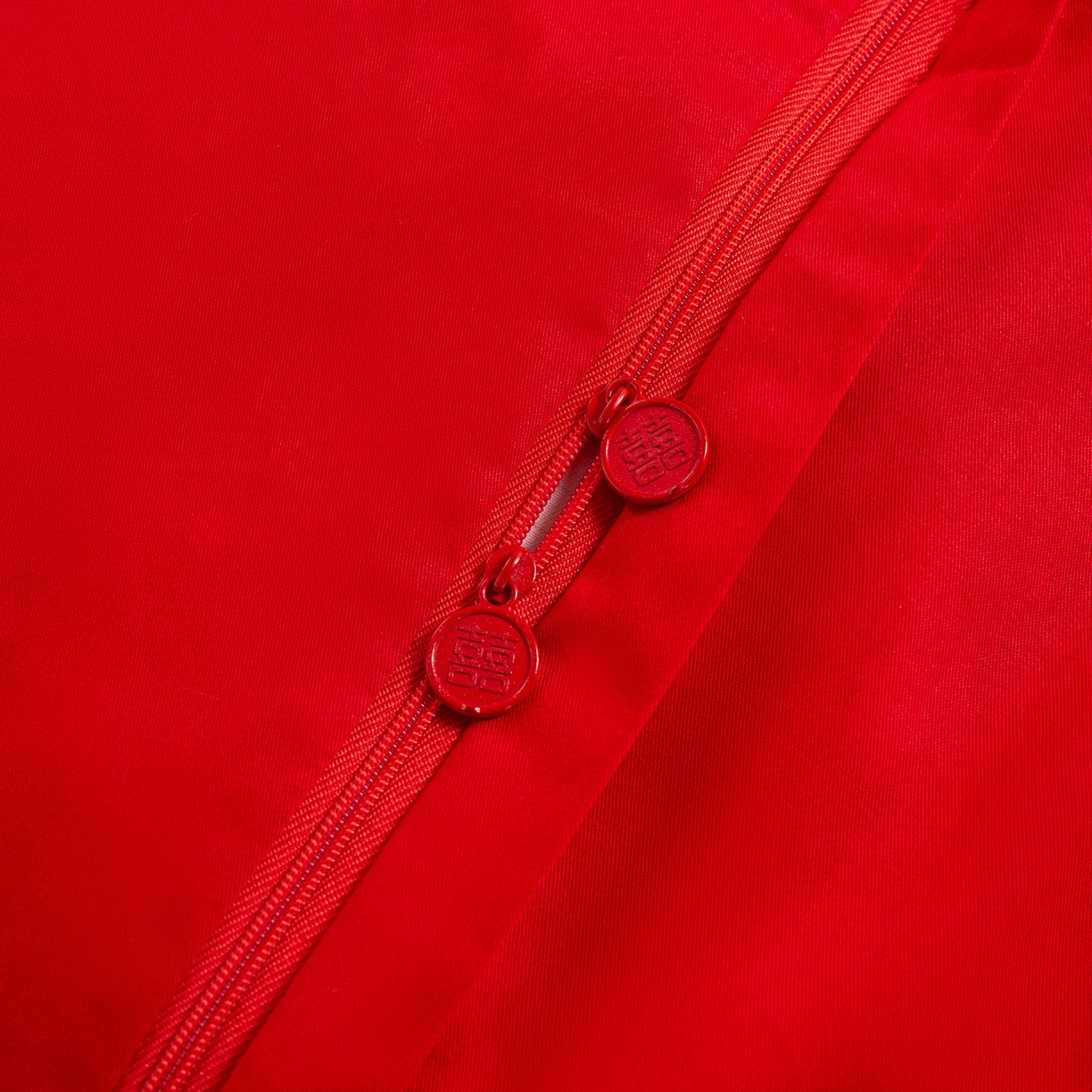 91家纺网 家纺一手货源 找家纺 银石 2025新款长绒棉婚庆绣花四件套 情投意合