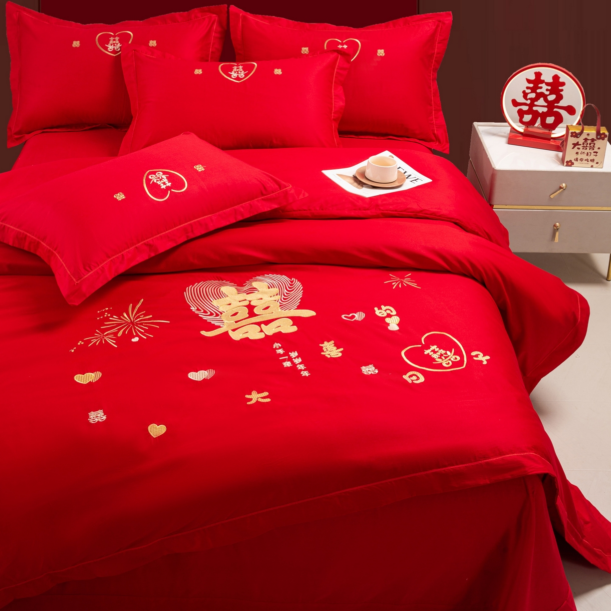 91家纺网 家纺一手货源 找家纺 银石 2025新款长绒棉婚庆绣花四件套 情投意合