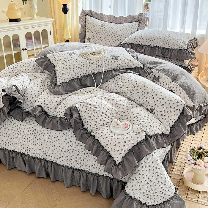 91家纺网 家纺一手货源 找家纺 （总）妮恒美 2026新款法式床盖款泡芙纱四件套