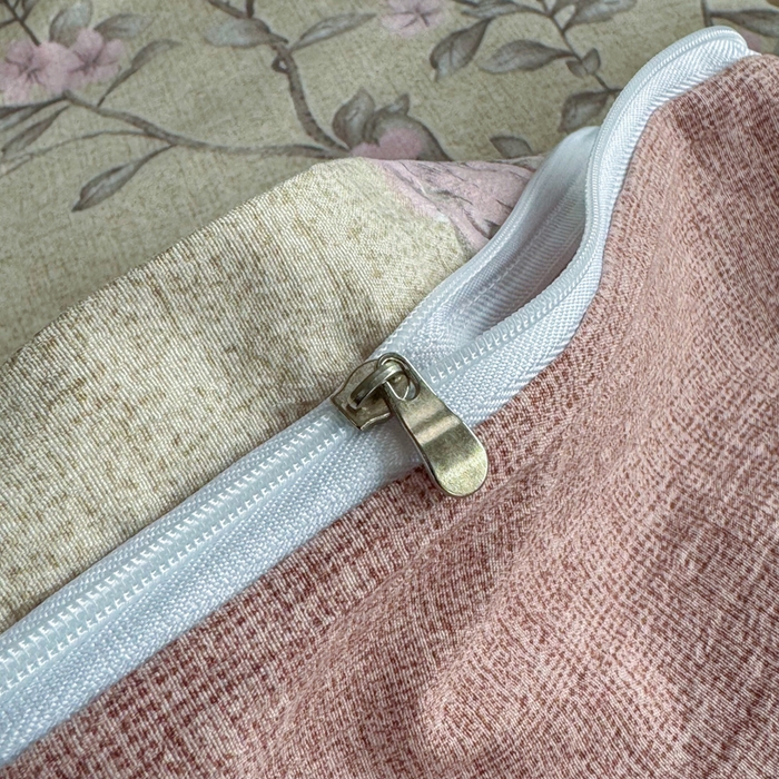 91家纺网 家纺一手货源 找家纺 洁柔家纺工厂店 2026春夏秋冬爆款新品高克重加厚原麻亚麻皱皱纱印花四件套 绽放