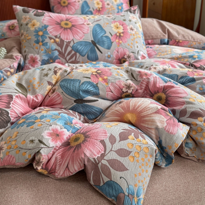 91家纺网 家纺一手货源 找家纺 洁柔家纺工厂店 2026春夏秋冬爆款新品高克重加厚原麻亚麻皱皱纱印花四件套 蝶恋花语