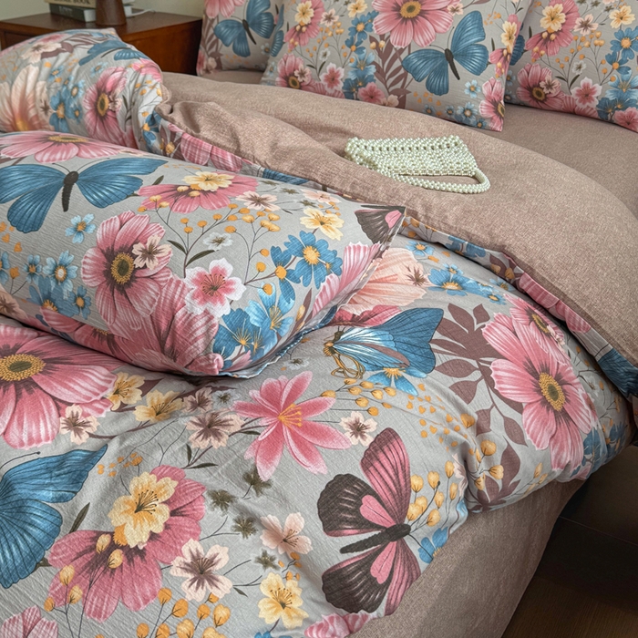 91家纺网 家纺一手货源 找家纺 洁柔家纺工厂店 2026春夏秋冬爆款新品高克重加厚原麻亚麻皱皱纱印花四件套 蝶恋花语