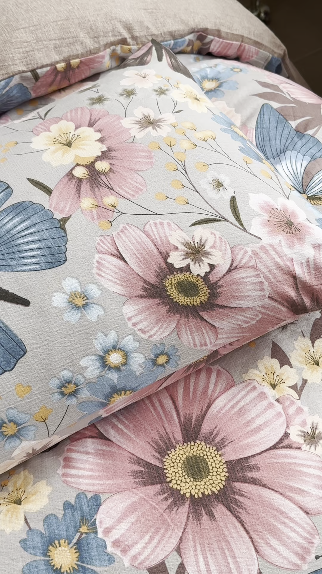 91家纺网 家纺一手货源 找家纺 洁柔家纺工厂店 2026春夏秋冬爆款新品高克重加厚原麻亚麻皱皱纱印花四件套 蝶恋花语