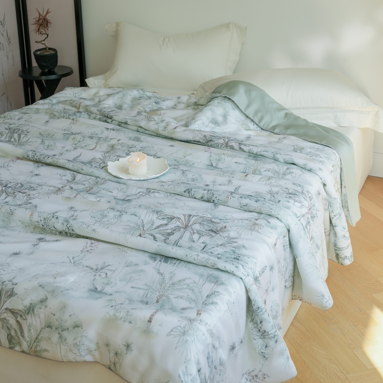 91家纺网 家纺一手货源 找家纺 沐晴家纺 2026新款春夏数码印花兰精天丝夏被空调被 丛林幻想-绿