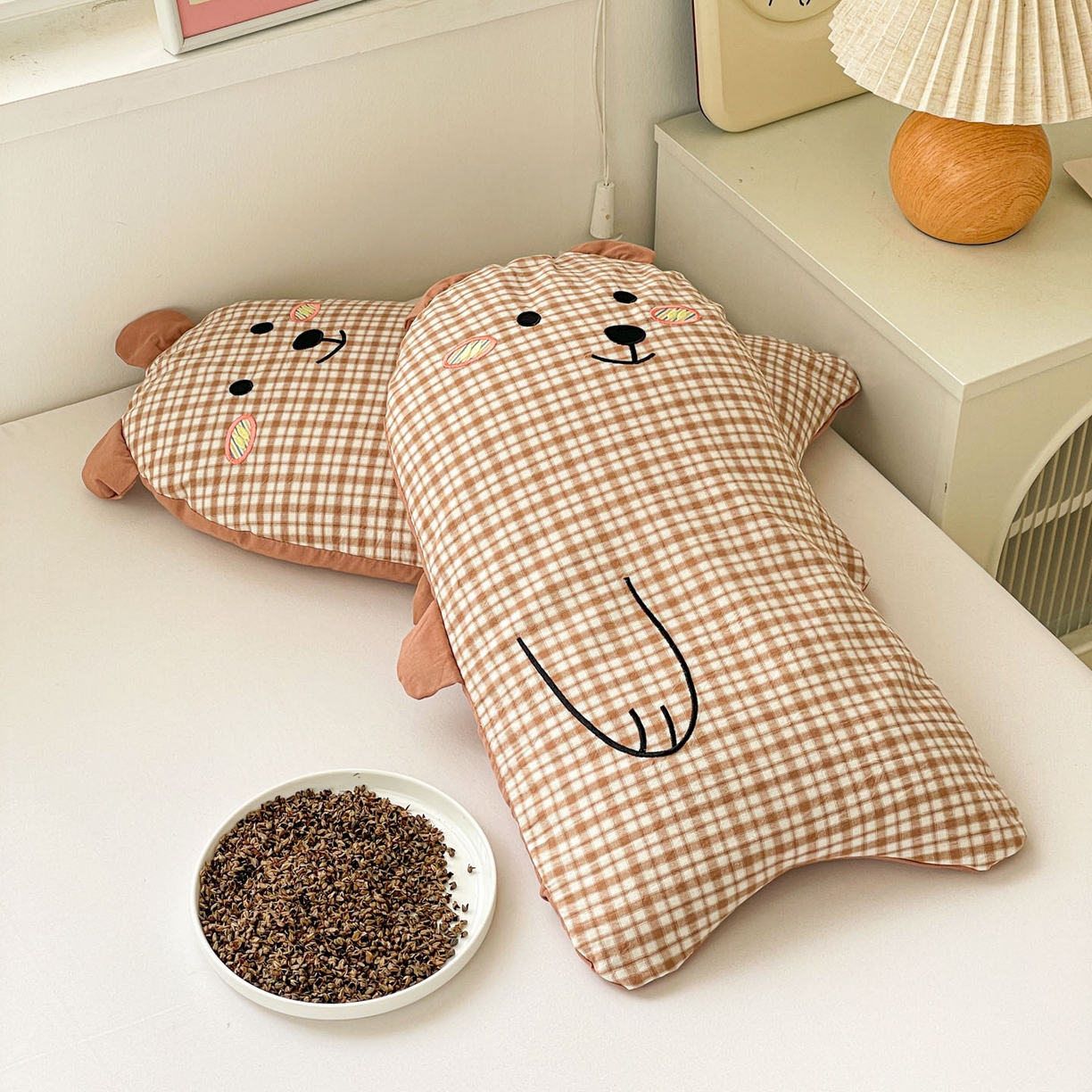 91家纺网 家纺一手货源 找家纺 （总）梦叶草 2026新款全棉抱抱熊荞麦枕枕头枕芯