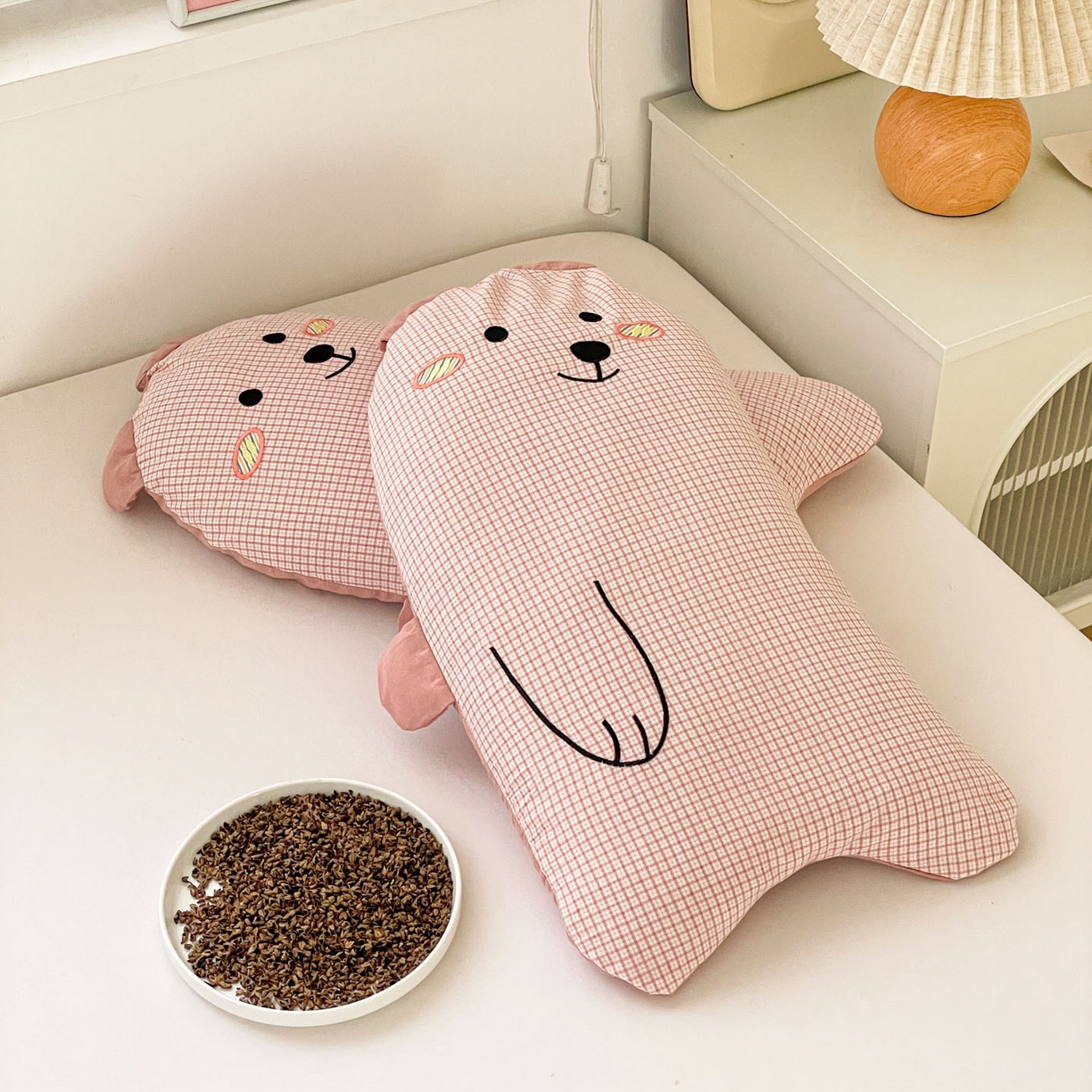 91家纺网 家纺一手货源 找家纺 梦叶草 2026新款全棉抱抱熊荞麦枕枕头枕芯 抱抱熊-粉色