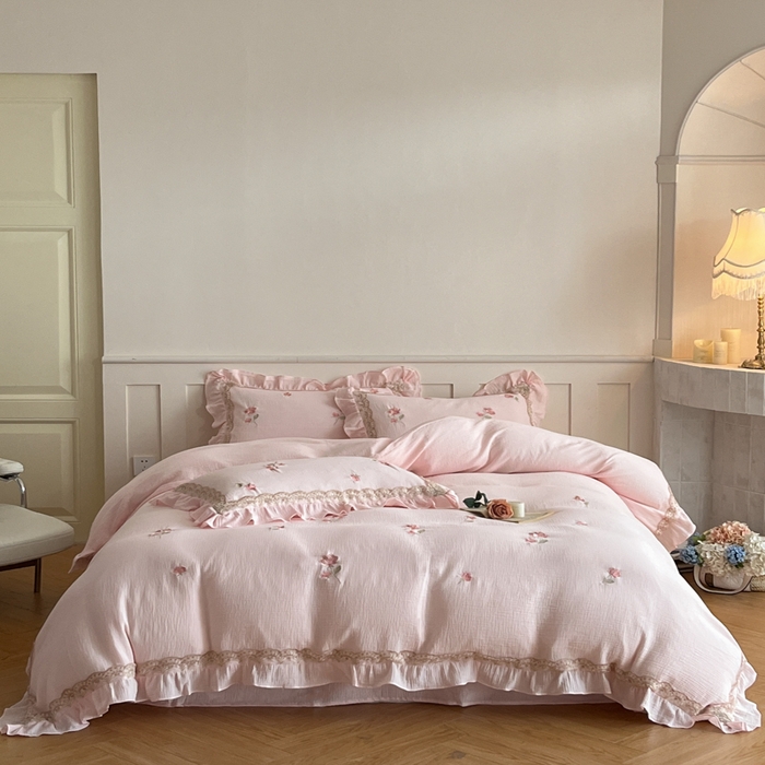 91家纺网 家纺一手货源 找家纺 帝王家纺 2026爆款法式小清新双层皱皱纱四件套四季款-花漾 花漾-雅粉