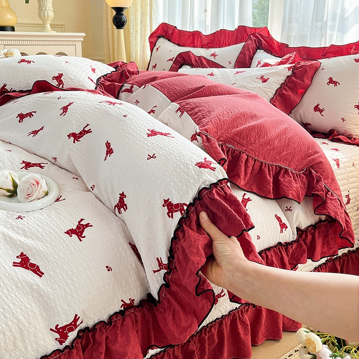 91家纺网 家纺一手货源 找家纺 妮恒美 2026新款法式床盖款四件套 马上成功