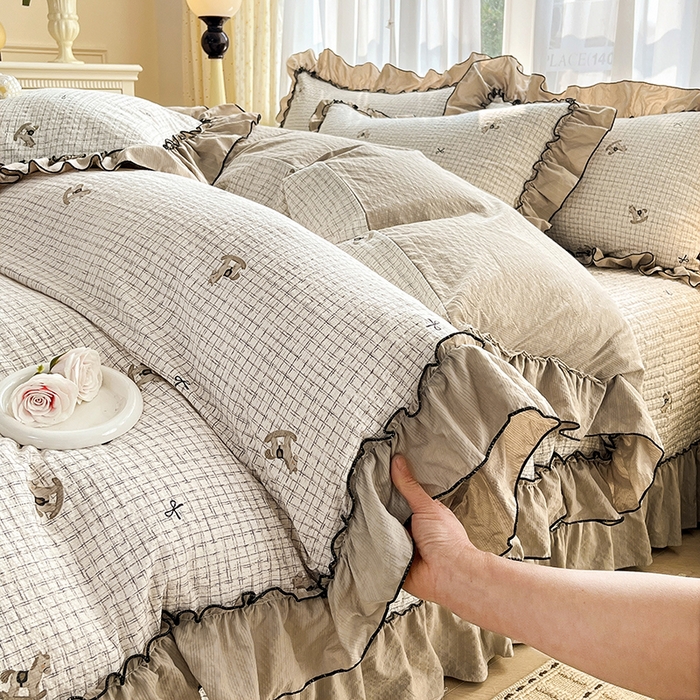 91家纺网 家纺一手货源 找家纺 妮恒美 2026新款法式床盖款四件套 木马格