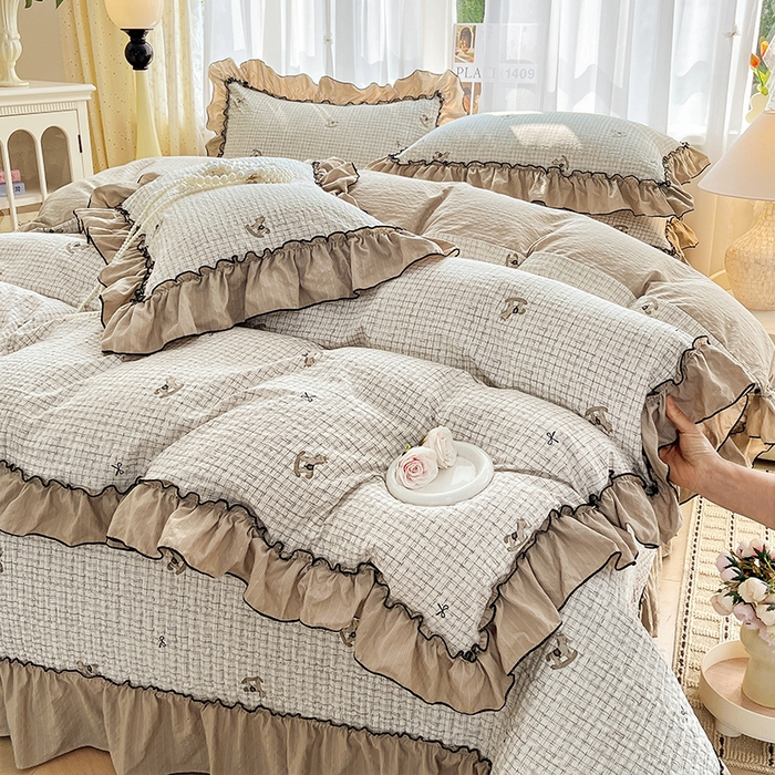 91家纺网 家纺一手货源 找家纺 妮恒美 2026新款法式床盖款四件套 木马格