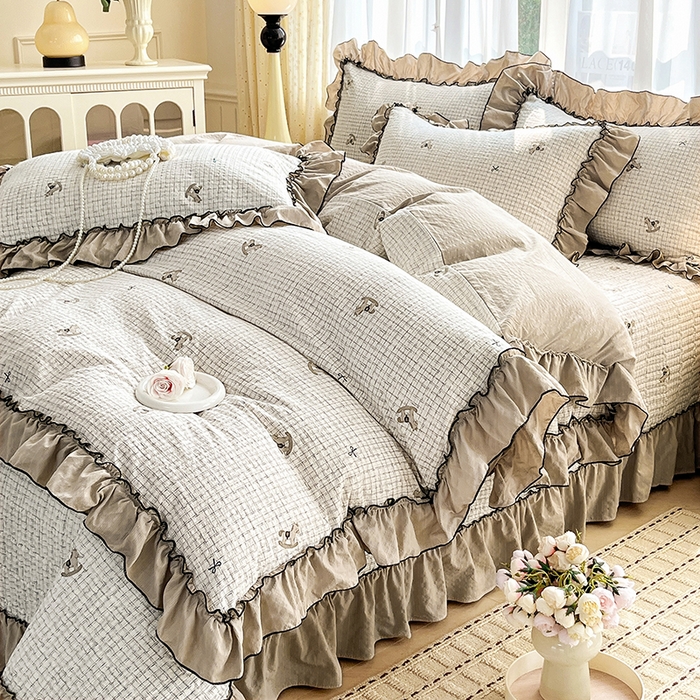 91家纺网 家纺一手货源 找家纺 妮恒美 2026新款法式床盖款四件套 木马格