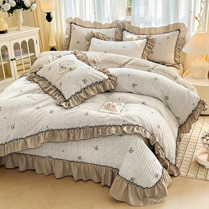 91家纺网 家纺一手货源 找家纺 妮恒美 2026新款法式床盖款四件套 木马格