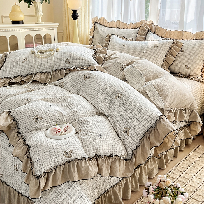 91家纺网 家纺一手货源 找家纺 妮恒美 2026新款法式床盖款四件套 木马格