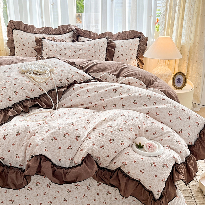 91家纺网 家纺一手货源 找家纺 妮恒美 2026新款法式床盖款四件套 小樱桃