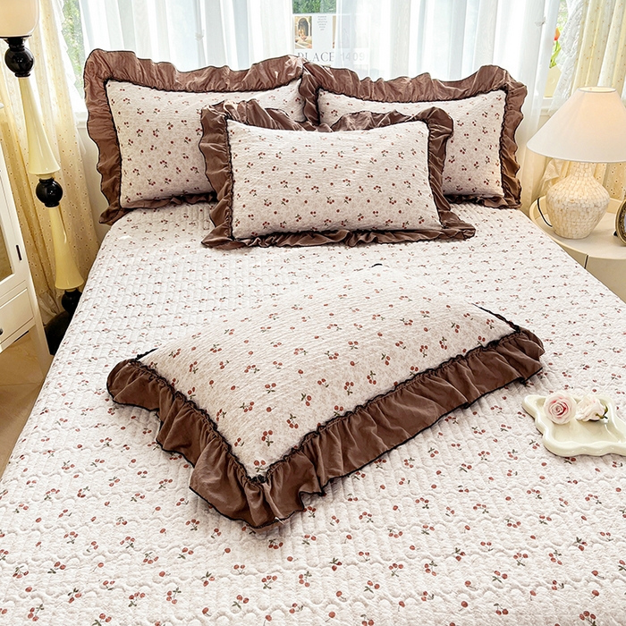 91家纺网 家纺一手货源 找家纺 妮恒美 2026新款法式床盖款四件套 小樱桃