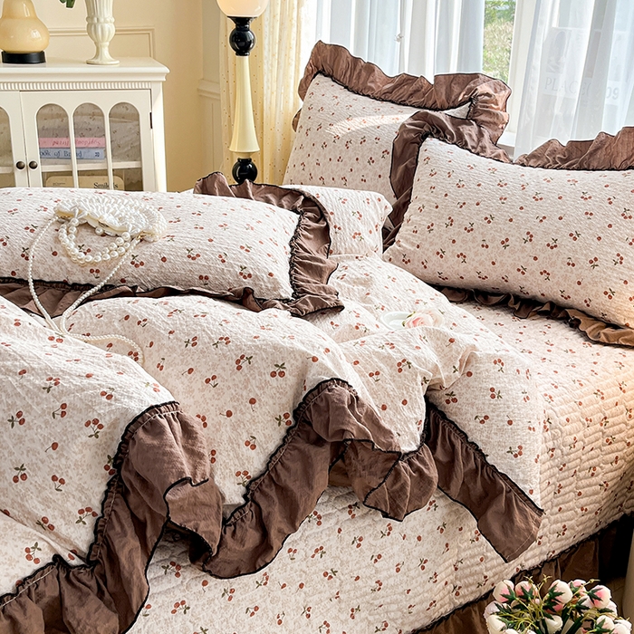 91家纺网 家纺一手货源 找家纺 妮恒美 2026新款法式床盖款四件套 小樱桃