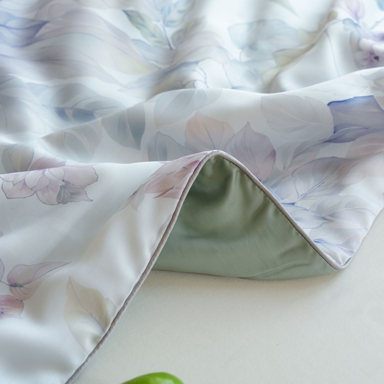 91家纺网 家纺一手货源 找家纺 沐晴家纺 2026新款春夏数码印花兰精天丝夏被空调被 清妍-紫